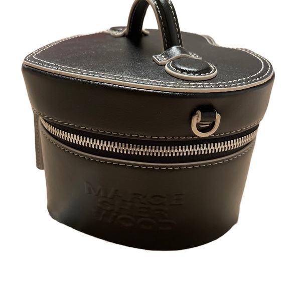 Marge Sherwood Black Medium Heart Bag - Picture 5 of 8